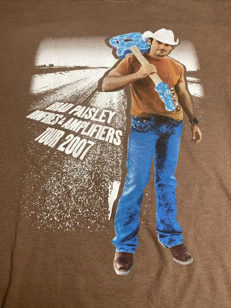 BRAD PAISLEY Bonfires & Amplifiers Tour 2007 Concert T-Shirt Medium Nwot