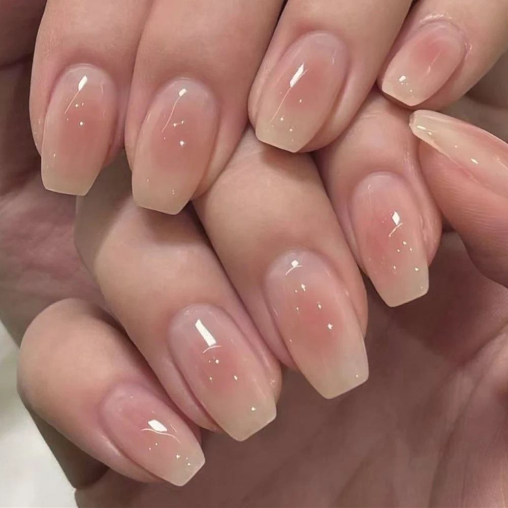 قصيرة مستديرة الوردي هالة الصباغة يمكن ارتداؤها مسمار الفن بسيط شيك عارية أحمر الخدود الأظافر وهمية انفصال الانتهاء الأظافر كاذبة اضغط على الأظافر