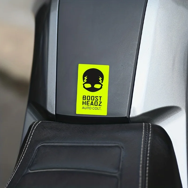 1PC Fluorescent Yellow & Black Skull Pattern Sticker (10x6cm) - "BOOST HEADZ" Text Vinyl Decal For Car Decor