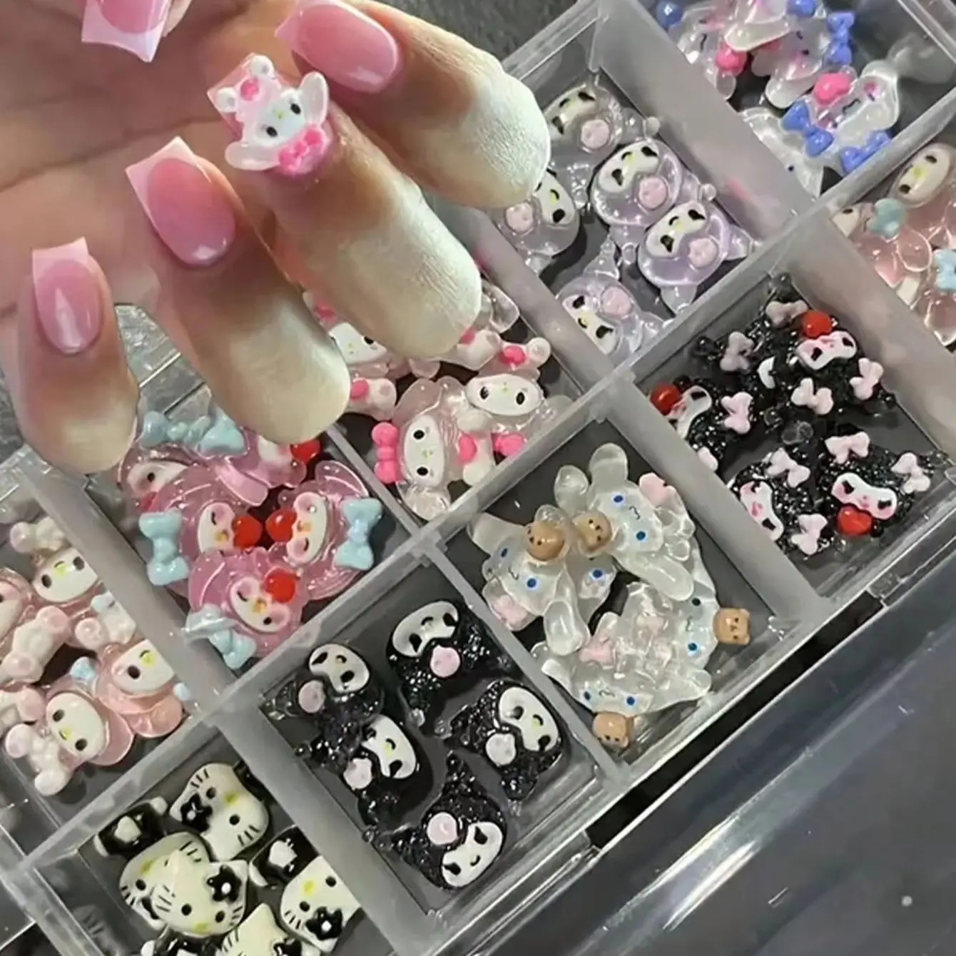 10Grids Sanrio 3D Resin Nail Charms My Melody Kuromi Cinnamoroll Hello Kitty DIY Nail Art Decor Accessories