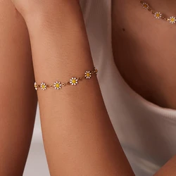 HONGTONG Daisy Colorful Bracelets For Women Bohemian Charm Gold Plated Chain Stainless Steel Jewelry Cute Girl Accessories Gift