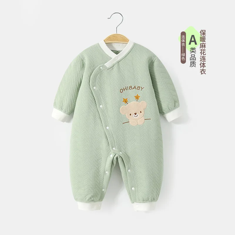 Baby jumpsuit to keep warm in spring, autumn and winter, boneless quilted newborn baby clothes, outdoor rompers, jacket