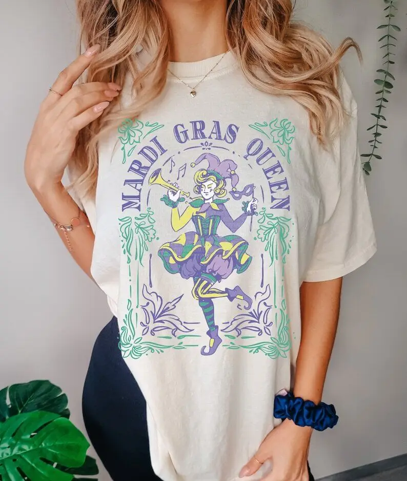 Mardi Gras Queen Tee, Vintage Mardi Gras Shirt, Mardi Gras Shirt For Women