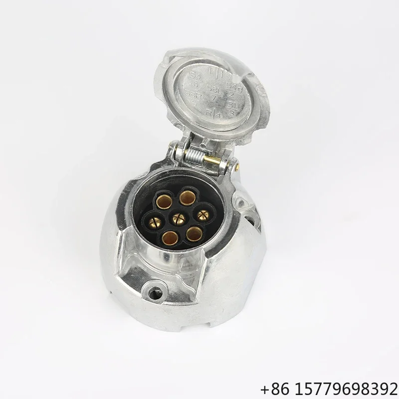 

Cheap Price 7-Pin Aluminum Square Trailer Connector Socket for Car