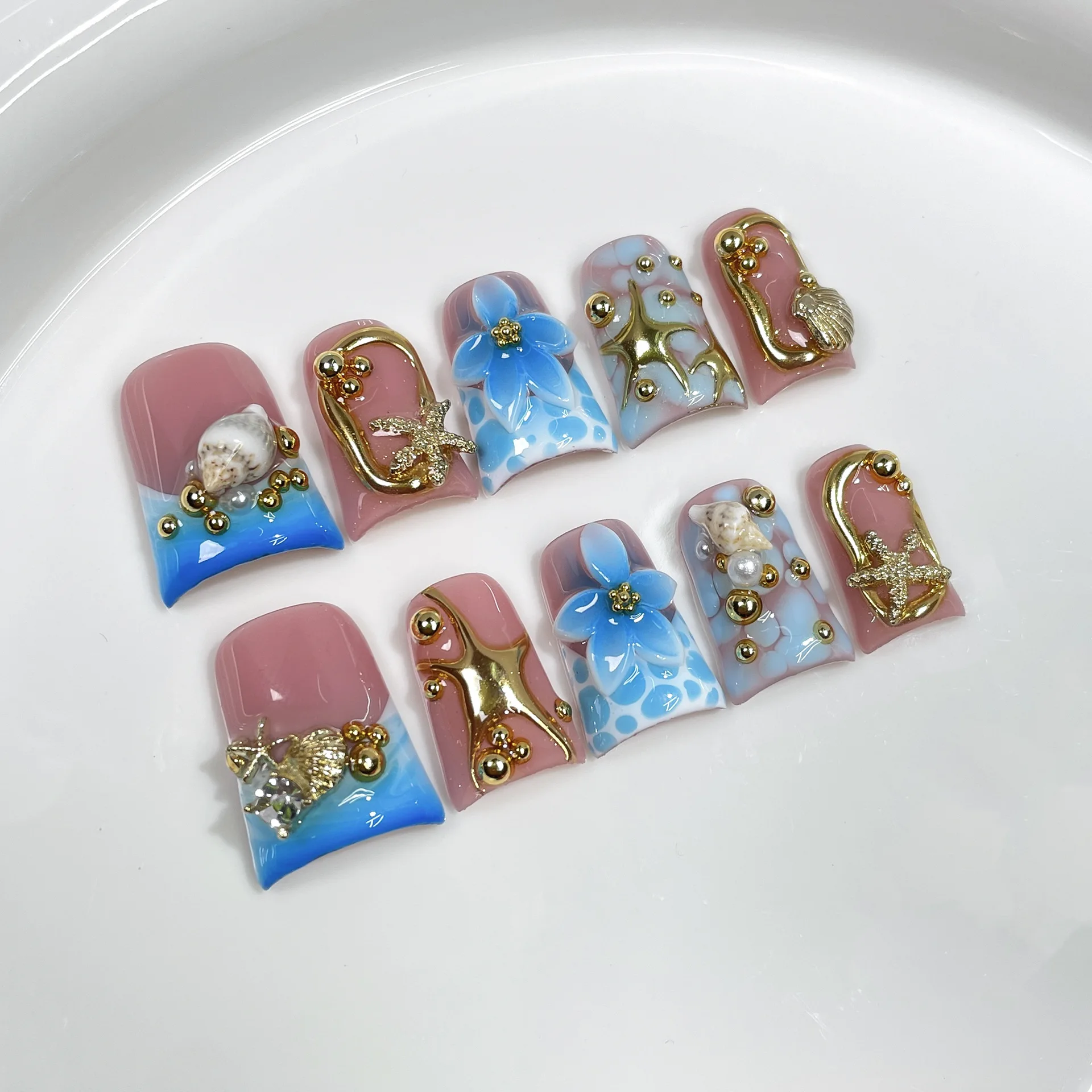 

10pcs Handmade Blue Duckbilled Press on Nails Ocean 3D Gold Shell Starfish Design Fake Nail Tips Wearable Spicy Girl False Nails