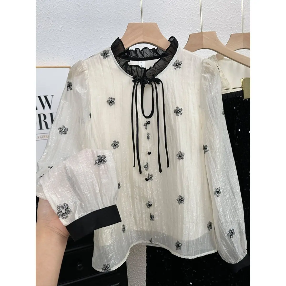 2025 Early Spring Temperament National Style Lace Long-sleeved Foreign Style Chinese New Style Spring Shirt Versatile Top