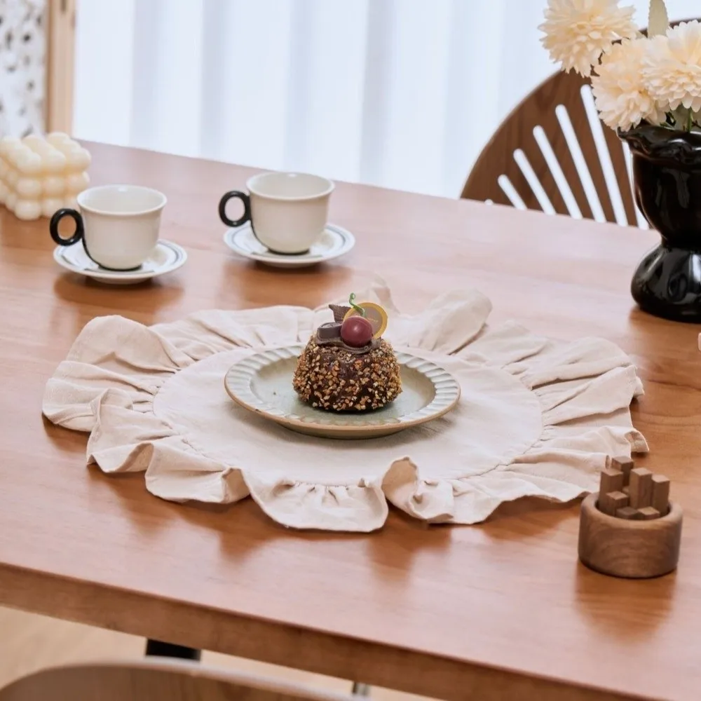 Practical Solid Color Ruffled Placemat Cotton Simple Table Napkin Cloth Decorative Heat-Insulating Placemat Dining Table