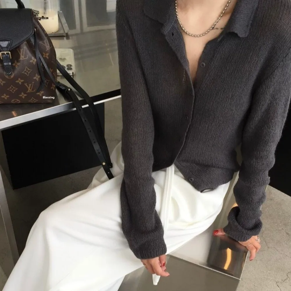 

Chic Early Spring Faionable Knitted Top with Stand Collar Button Detail Soft Sle Long Sve Women's Pullover Knitwear