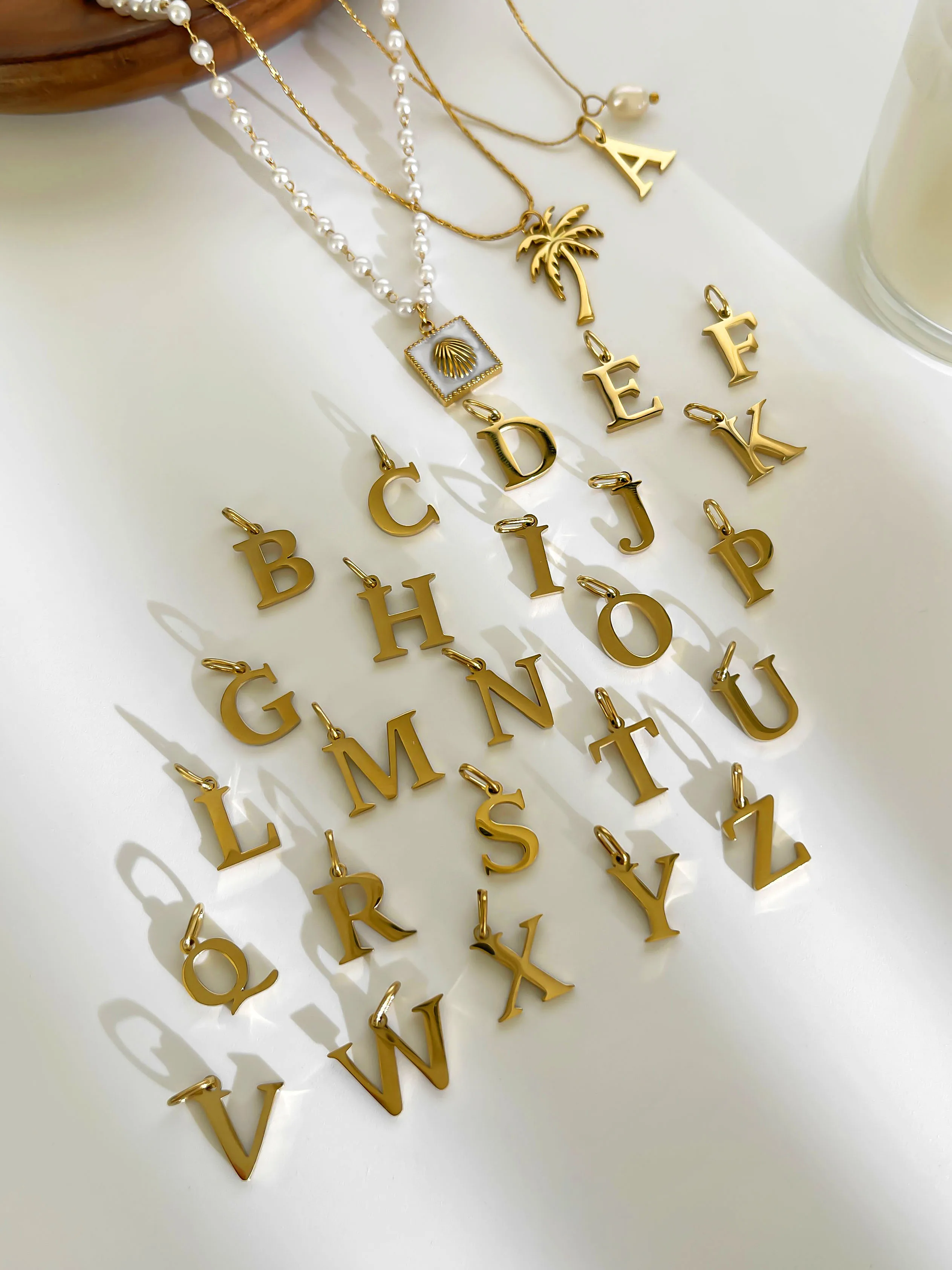 Peri'sbox Anti-Tarnish 18K Gold Plated Coconut Tree Letter Enamel Shell Pearl Pendant Necklace for Women Fashion Holiday Jewelry view 6