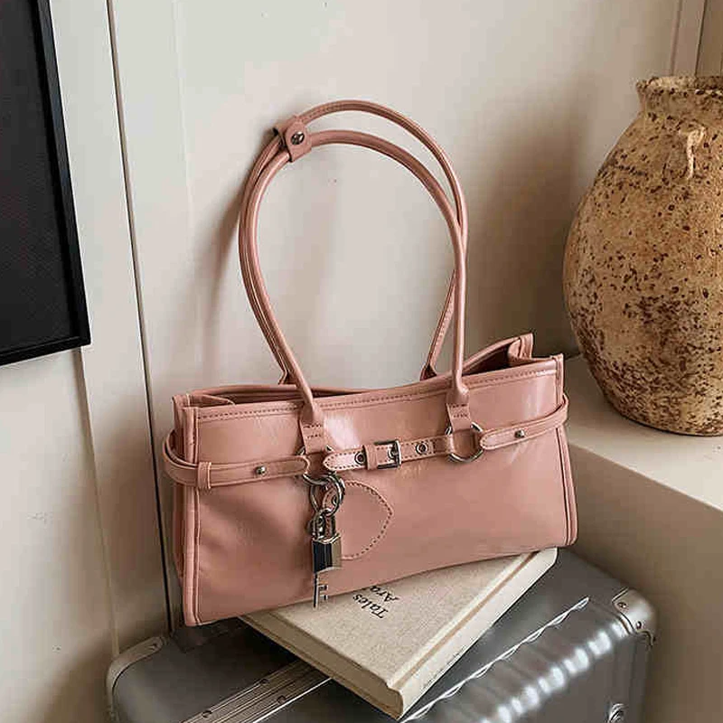 

Personalized Belt Buckle Red Handbag Korean Edition Simple Large Capacity Underarm Bag New Fashion Women's Wedding Bag