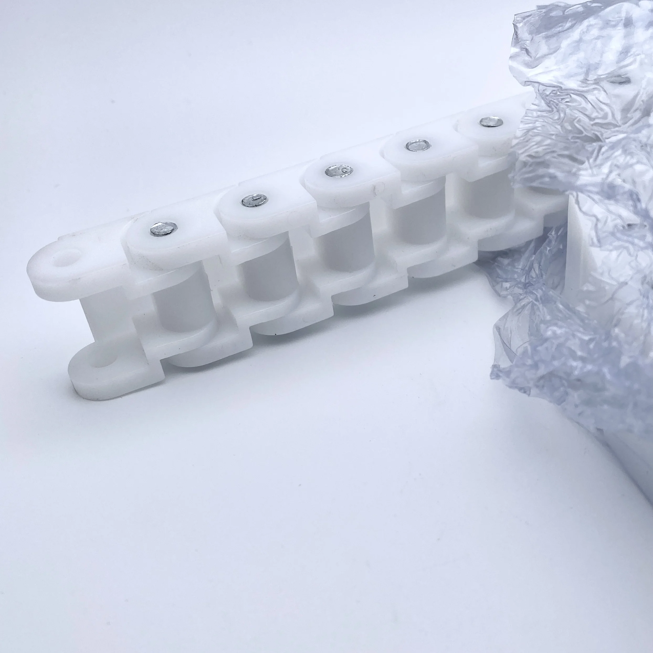 Corrente de Plástico de Engenharia Rs60p Corrente de Rolo com Metros de 60p Resistente ao Desgaste