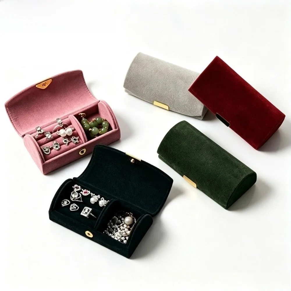Flannel Jewelry Storage Box Snap Closure Portable Travel Jewelry Case Anti-Oxidation Compartment Interior Ring Organizer Box