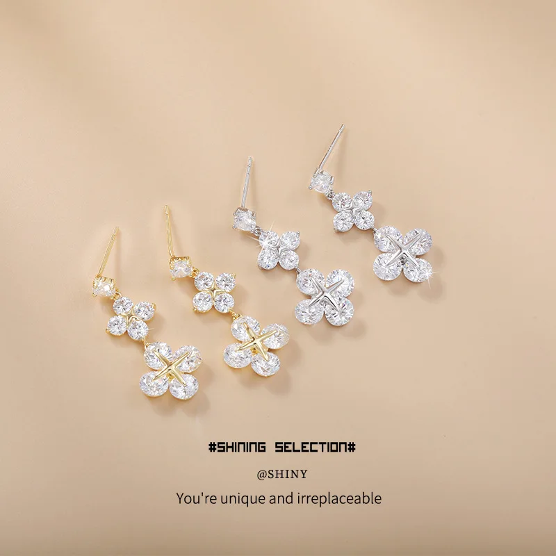 Shiny zircon pure copper four-pointed star fringed stud earrings earrings women's light luxury high-end earrings Christmas gifts