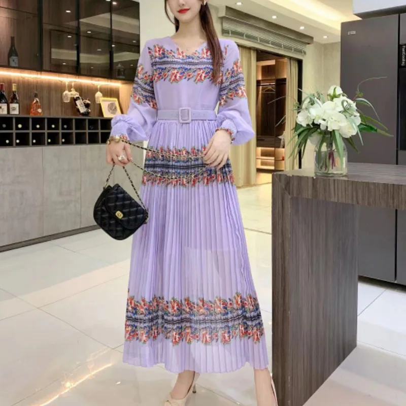 New Bohemian National Style Long Skirt Female Pleated V-neck Waist Holiday Dress M0018