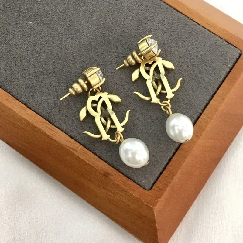 Double Spirit Snake Pearl Earrings Female High-level Sense of Personality Temperament Diamond-set Snake Earrings for Gift