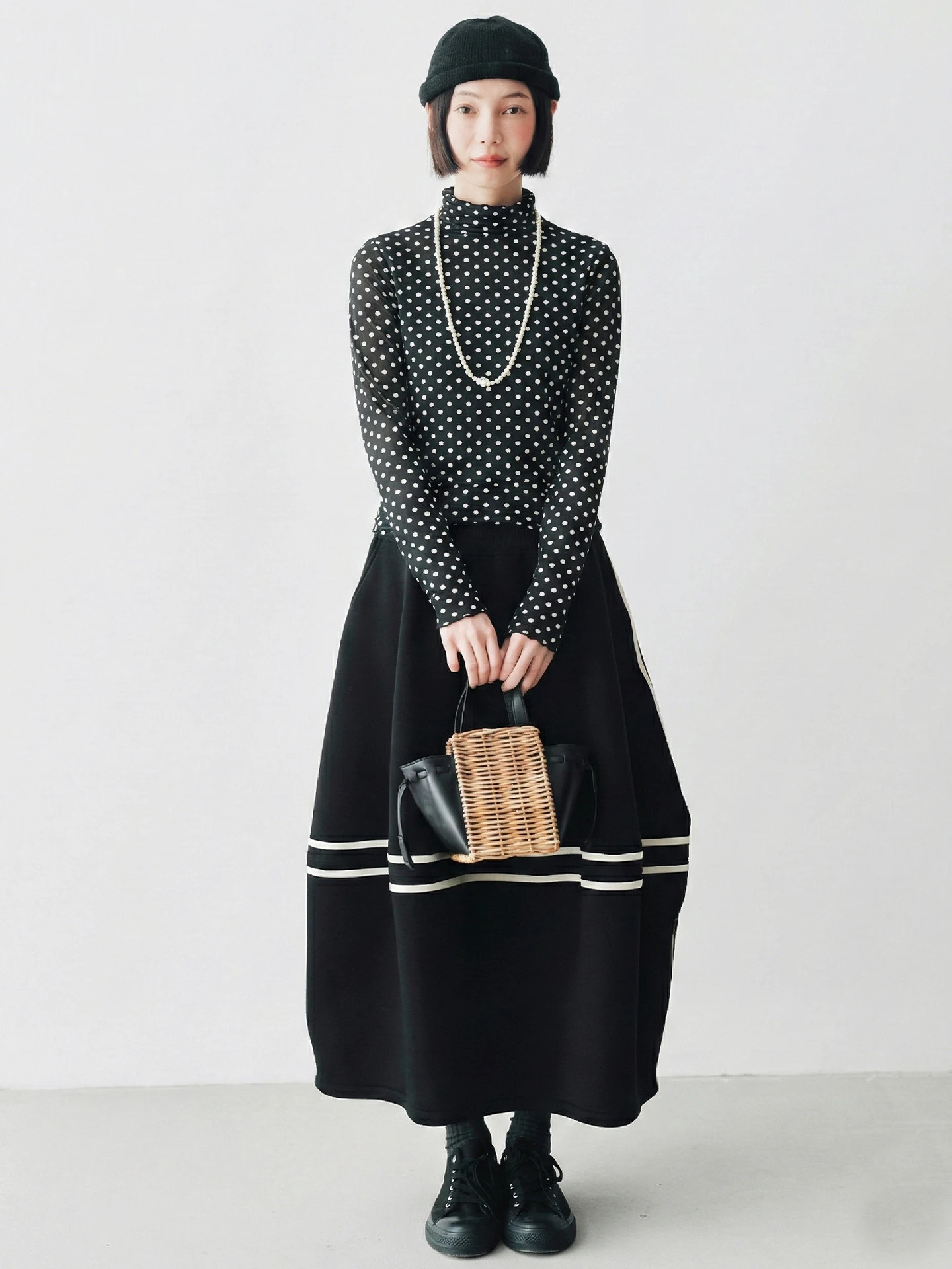IMAKOKONI original design polka dot long sleeved slim fit black round neck pullover thin top for women 244783