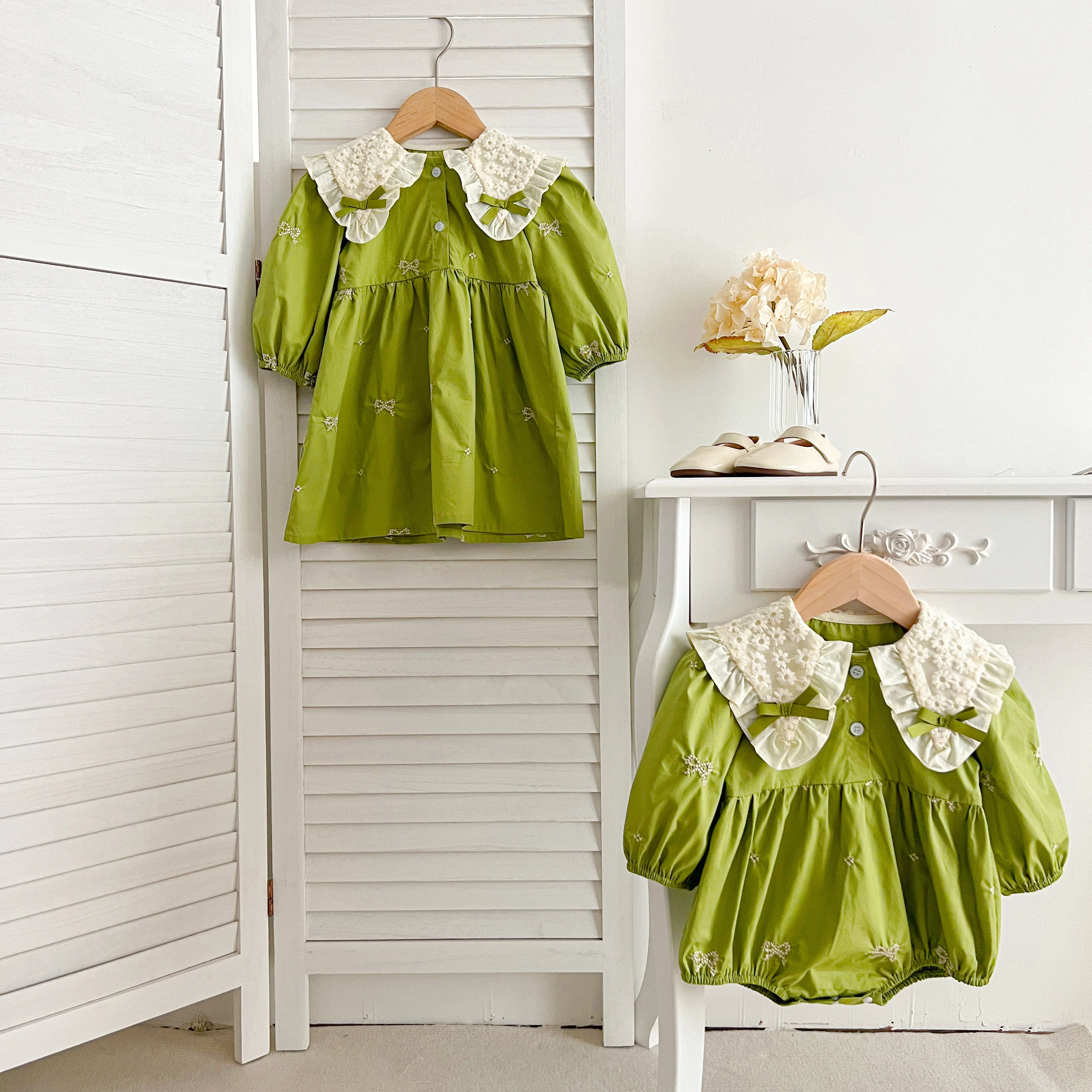 Schwestern Kleidung Säuglings Baby Mädchen Spitze Kragen Kleid Strampler Kinder Baby Mädchen Gestickte Bogen Prinzessin Kleid Familie Kleidung Strampler – Detail 6