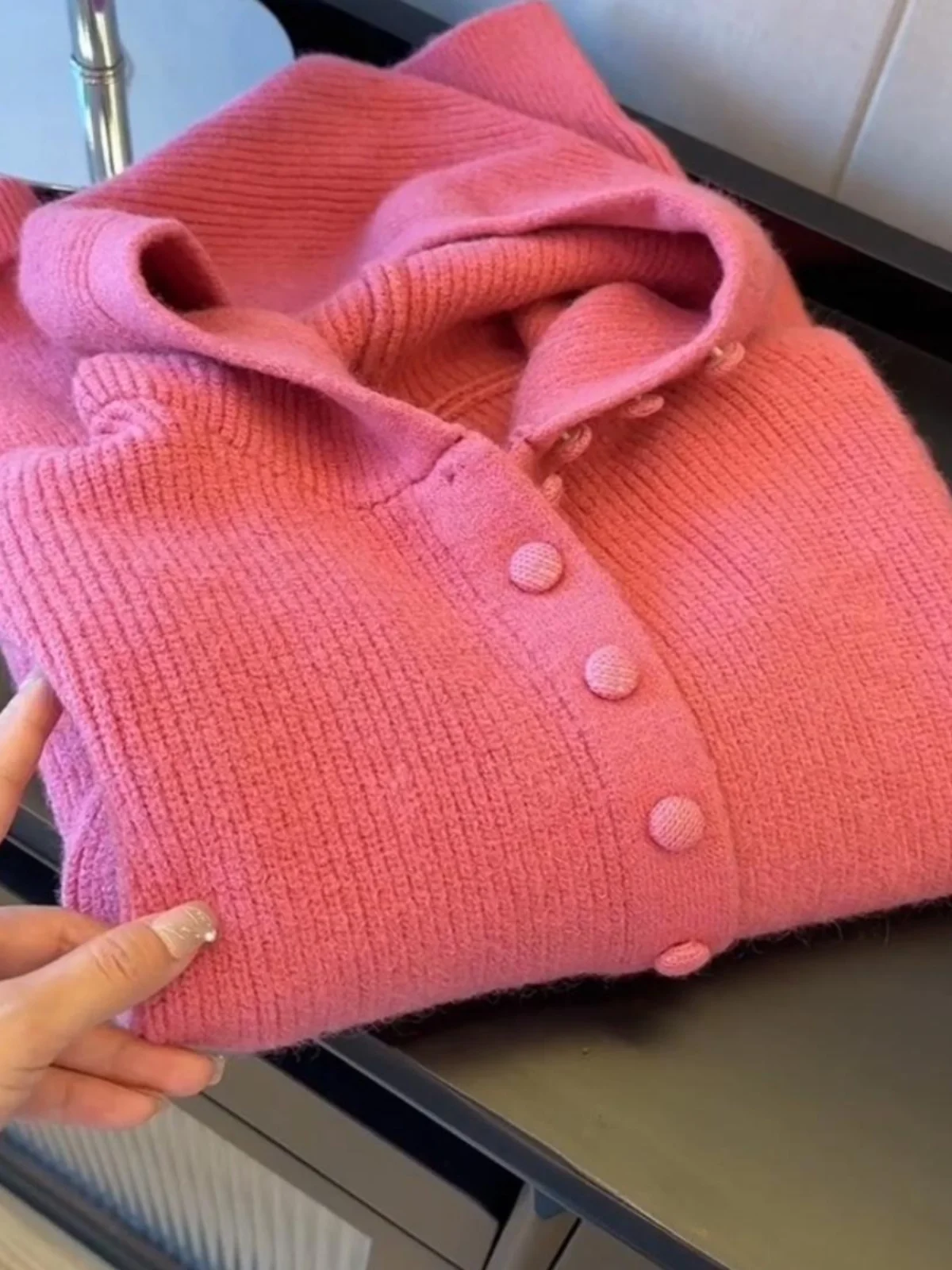 Fashion Single-breasted Loose cardigan Jackets Autumn Winter Hooded Sweater Women's Temperament Soft Knitted Sweaters