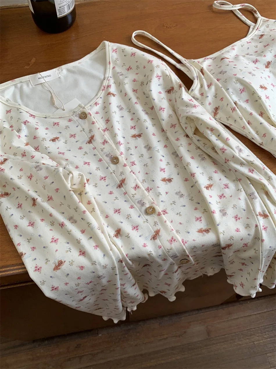 

Spring New INS Floral Dog Skin-Friendly Thin Knitted Three-Piece Set Home Clothes Sleepwear Set with Chest Pad Cute Cartoon S...