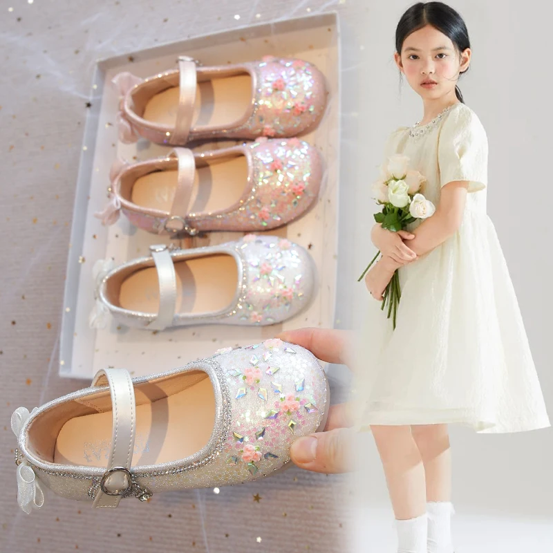 

Новинка 2023 года, детская нескользящая легкая и удобная обувь на плоской подошве с цветочным принтом и блестящими пайетками, обувь принцессы для девочек