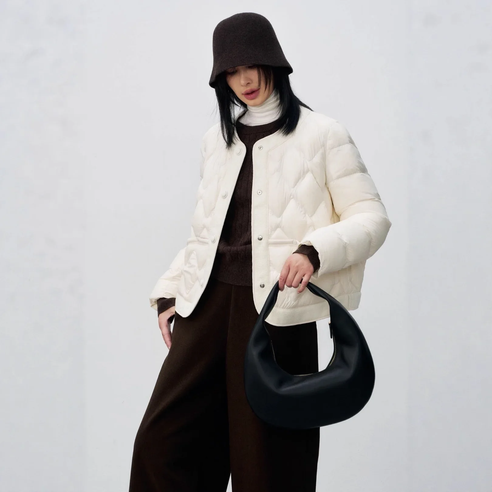 

Autumn and Winter Fashion Women's Down Jacket Commuter Splicing Round Neck Short Jacket