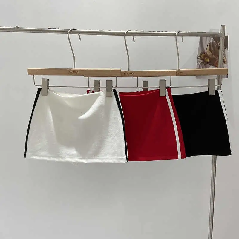 2026 Summer Fashion New Women's Elegant Design Sense Short Skirt Sports Spicy Girl Elastic Splicing Hip Hugging Short Skirt