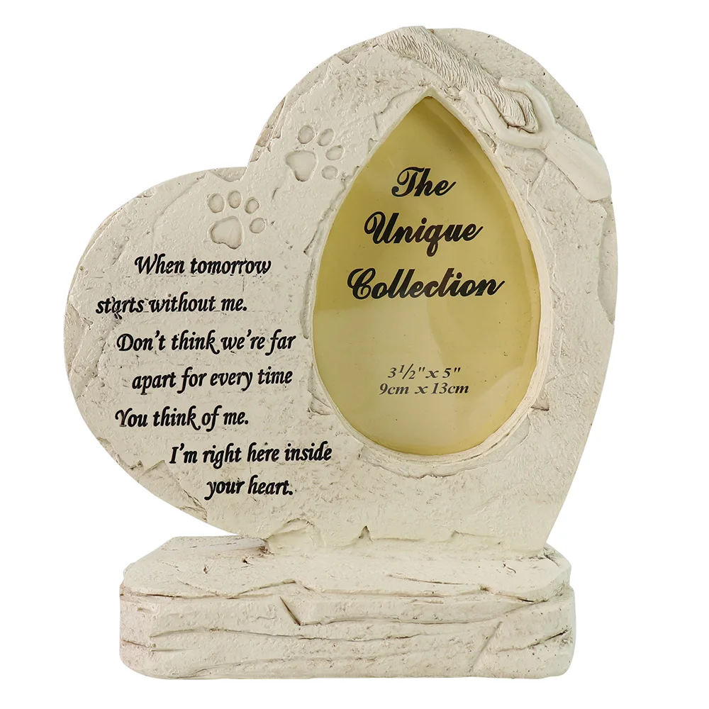 

Novel Heart-Shaped Tombstone With Photo Frame Resin Sculpture Dog Or Cat Memorial Tombstone