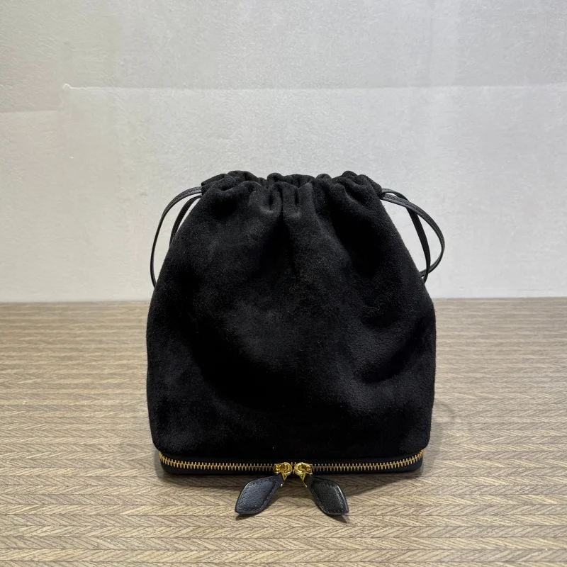 

Women's new drawstring bucket for commuting, paired with high silk smooth velvet cowhide wallet and crossbody bag