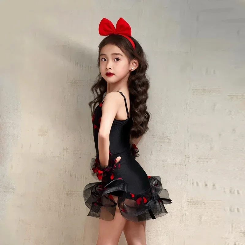 2025 Latin dansjurk voor meisjes, mouwloze latin danskleding, rok met ruches, zwart rood, Rumba, toneelvoorstelling, kostuum, feestjurk