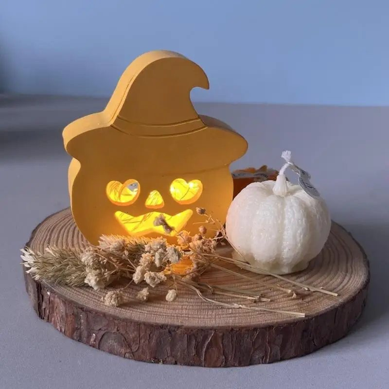 قالب نباتي من المطاط الصناعي من Allhallows لمصباح LED لتزيين الخبز المنزلي والتجميع مع 5 وجوه غريبة B03E