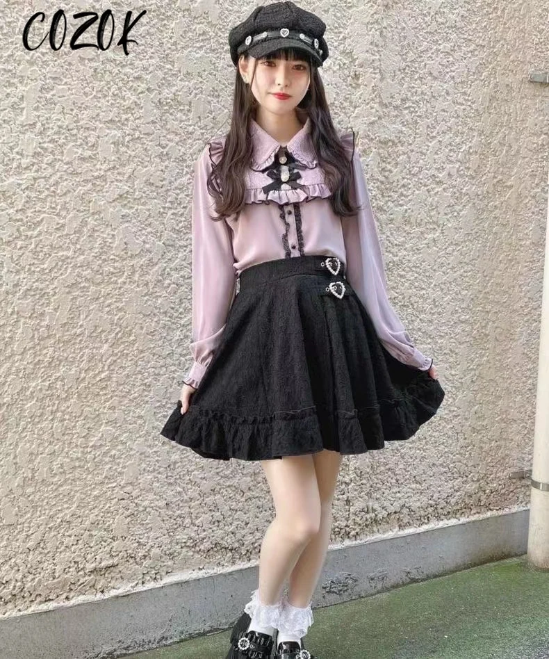 Mini saia japonesa produzida em massa lolita saia feminina doce bonito renda plissado lolita renda feminina saia curta preta