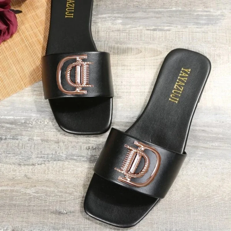 Women Luxury Fashion Single Band Slides Minimalist Plain Outdoor Flat Sandals 2023 Summer New Sandy Beach Slippers Open Toe Shoe