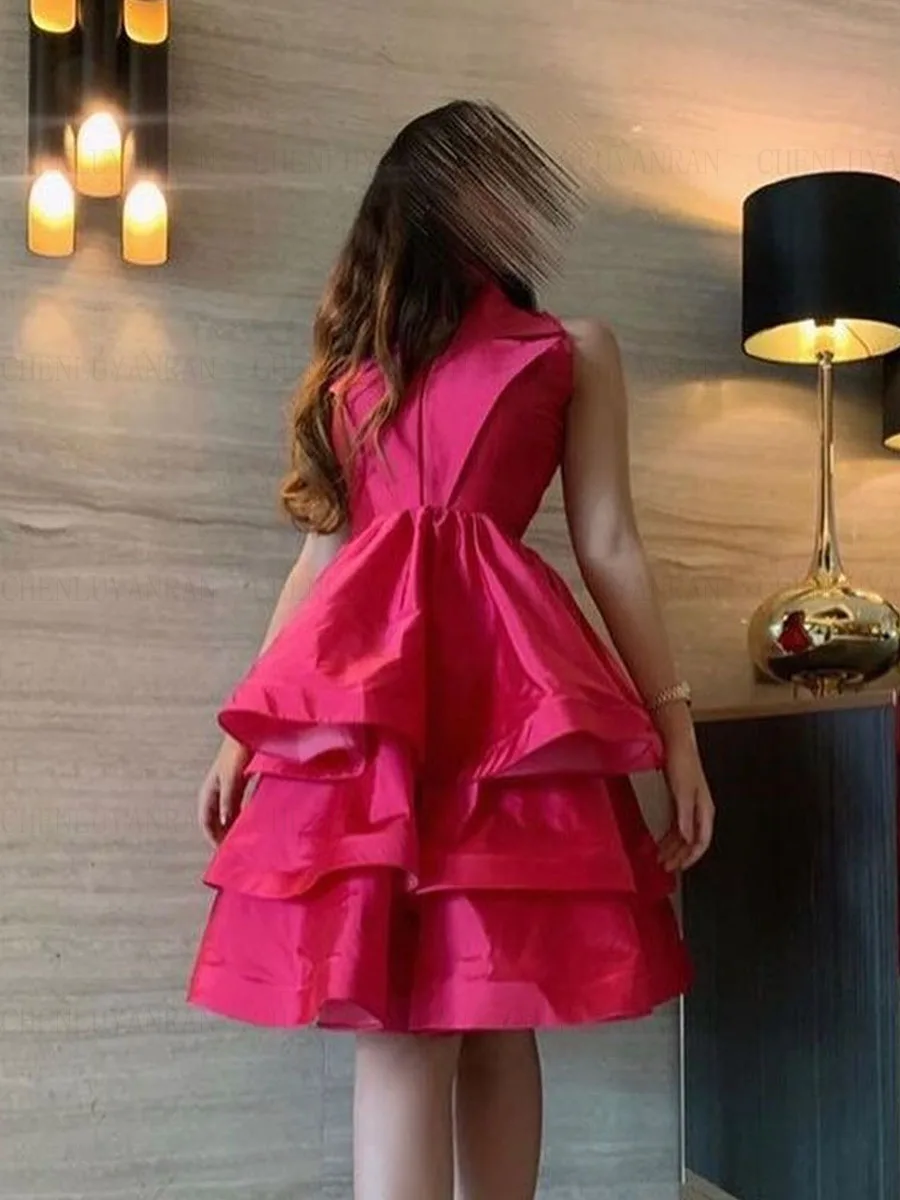 

Hot Pink Satin Formal Occasion Dresses 2025 V-Neck Satin Short Party Dress Tiered A-Line Mini Cocktail Party فساتين السهرة