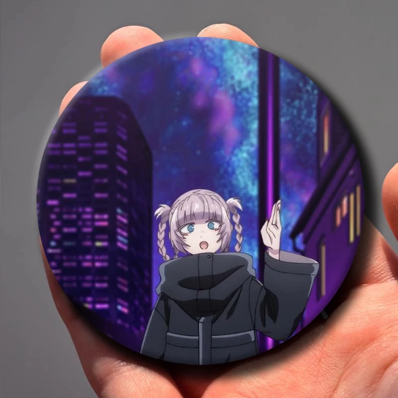 58mm 1PC Anime CALL OF THE NIGHT Nanakusa Nazuna Yofukashi No Uta Cosplay COSTUME Badge Pin SPTE Tinplate Brooch Prop Xmas Gilf