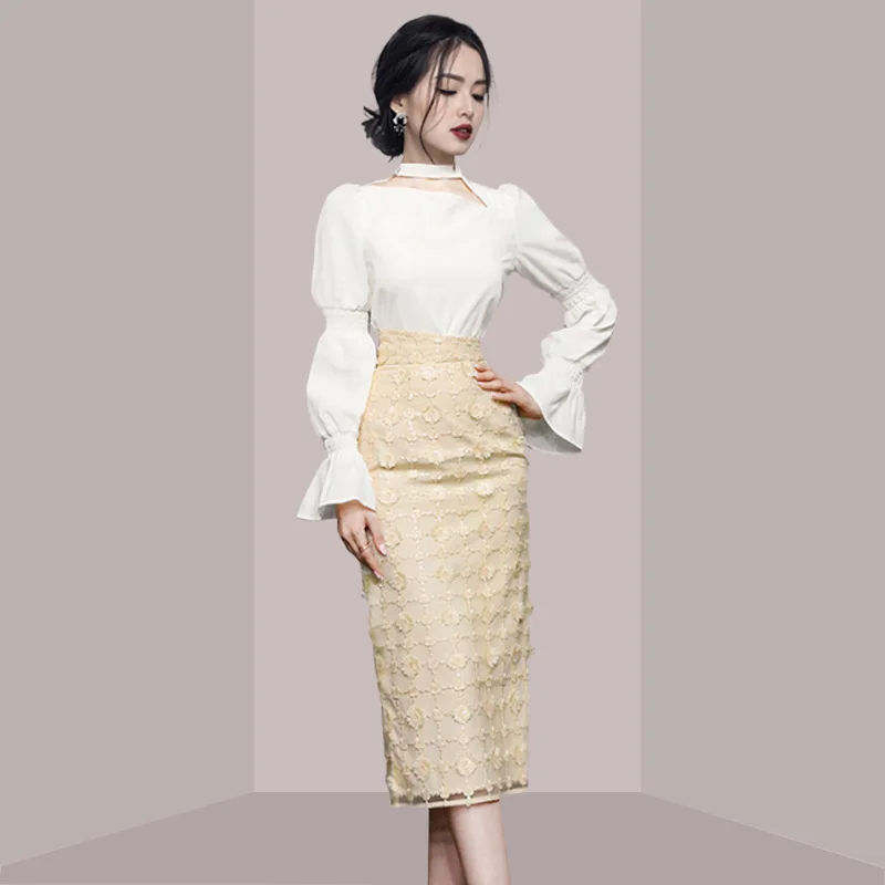 

Early Autumn Outfit Glittering Long Skirt And Top Set Elegant Neckline Two-Piece Ensemble for Sophisticated Women