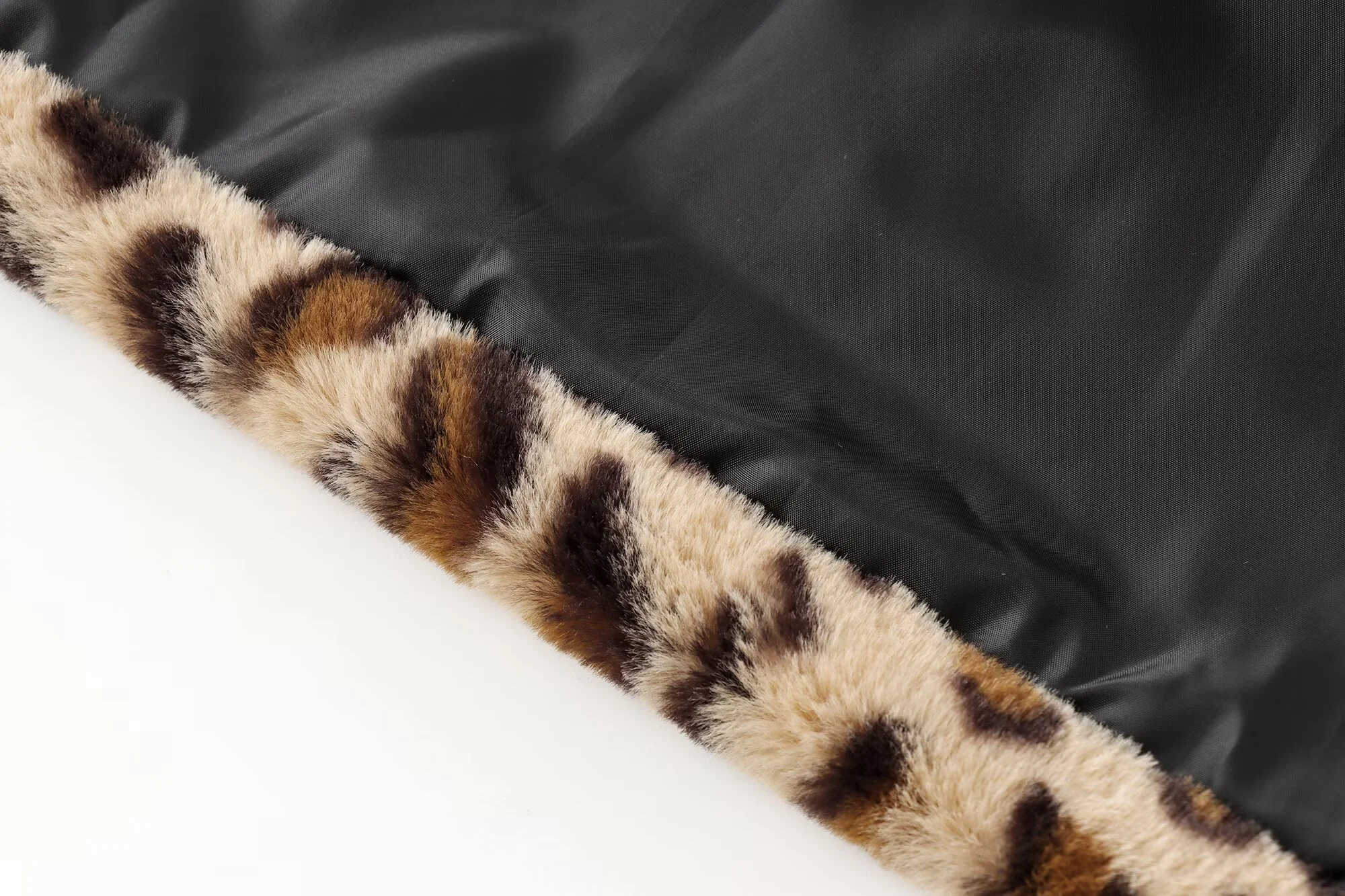 معطف نسائي شتوي جديد لعام 2025 ذو مزاج عصري غير رسمي وطباعة حيوانات معطف بتأثير من الفرو ملابس خارجية متوسطة الطول #5