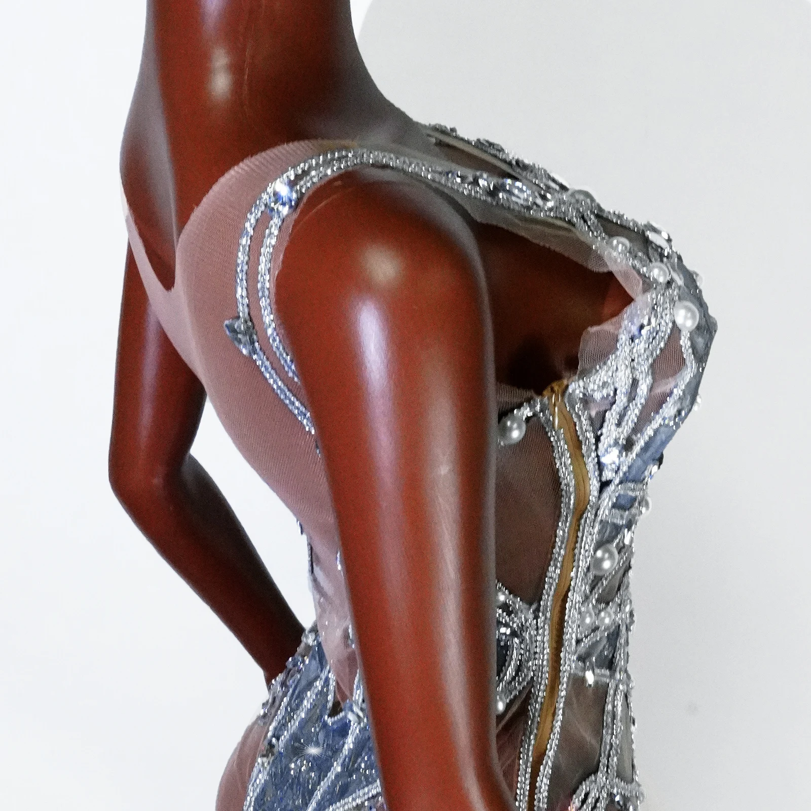 Madam Sheer Mesh Short Dress with Sequins in Clip Sexy Dress with Beads for ixBirthday Disco Pole Brev Show Drag Queen Stage