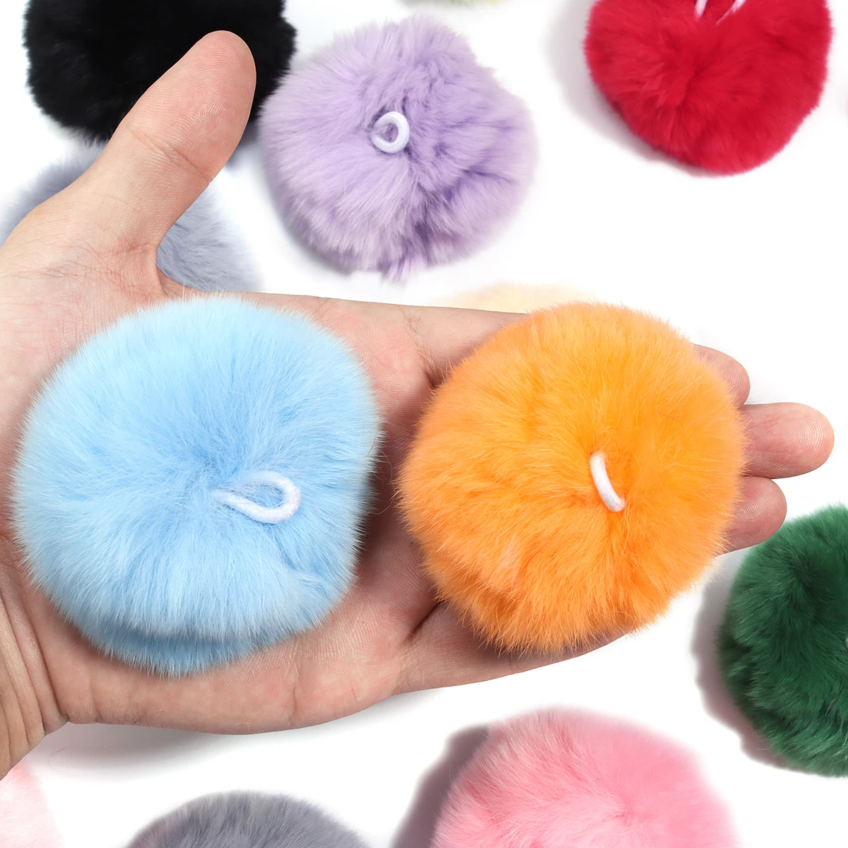2pcs/lot Pompom 6cm Fluffy Fur Ball Soft Pompon DIY Pompons For Keychain Sewing On Scarf Hats Shoes Apparel Craft Supplies