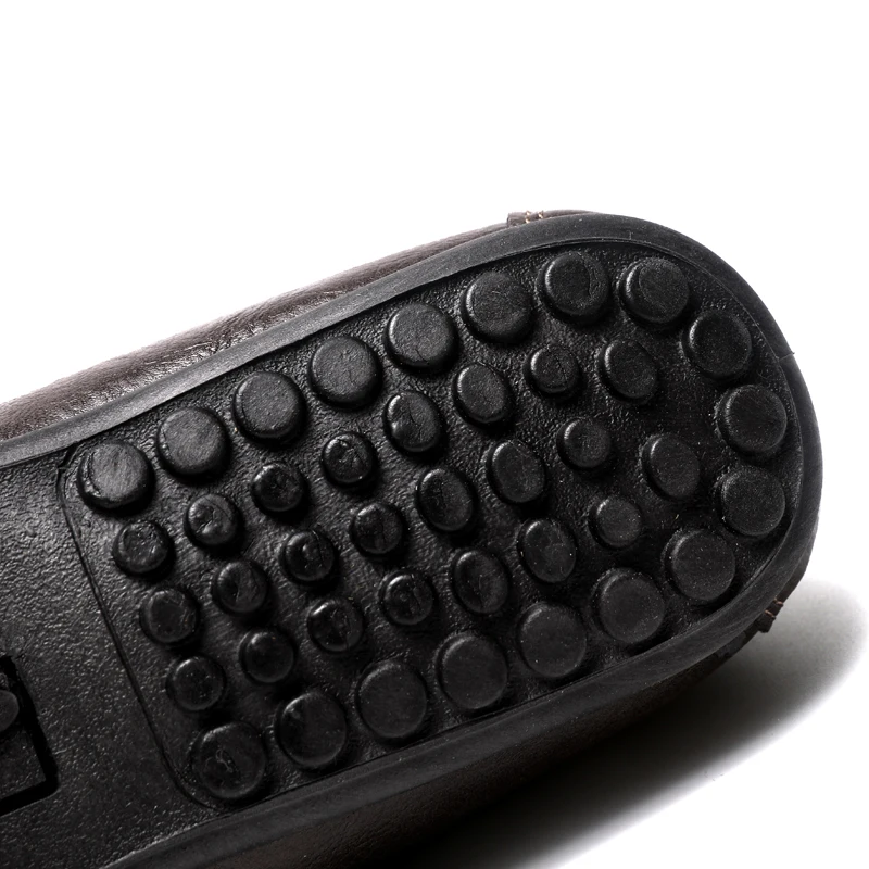 In 2025, the new men's casual soybean shoes are fashionable and versatile, and men's work shoes is black and brown  size 39-46.
