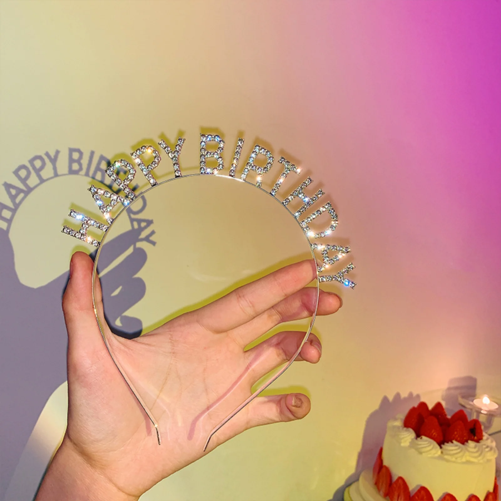 1-teiliges Kristall-Stirnband „Happy Birthday“, glitzerndes Geburtstags-Haar-Accessoire, ideal zum Hinzufügen von Glam an Geburtstagsfeiern – Detail 7