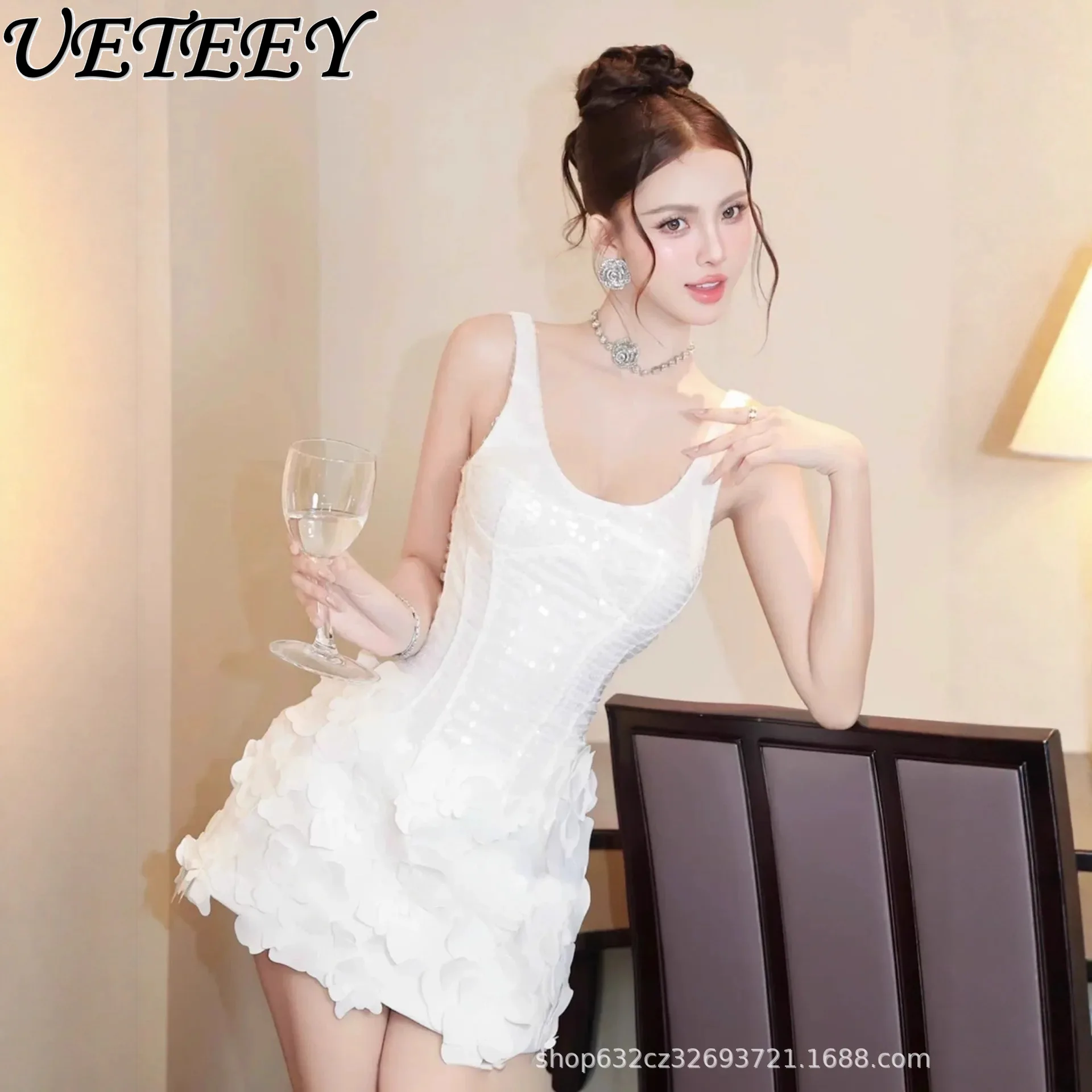 

White Gentle High Waist Strap Short Dress for Women High-End Niche Unique Three-Dimensional Flower Birthday Party Dresses