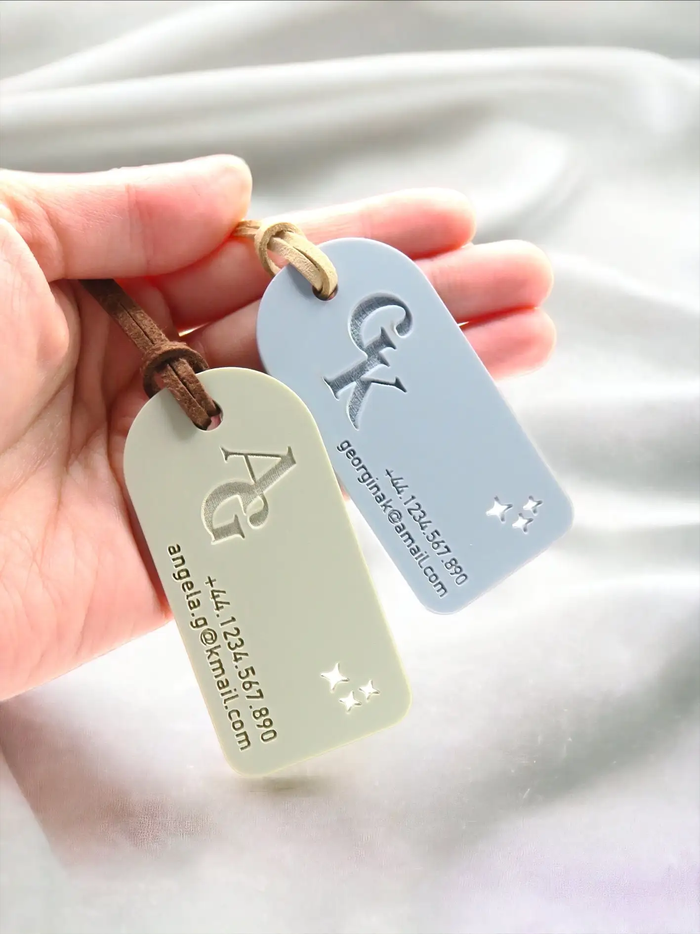 Customize personalized lightweight luggage and backpack tags, wedding gifts, bridesmaid tags, girlfriend gifts, travel tags, mot