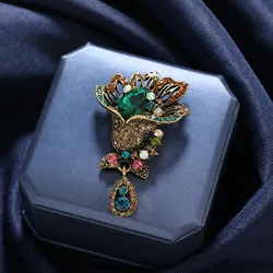 Luxury Exquisite Women Girls Rhinestone Bouquet Brooch Accessories Classic Buckle for Sweater Coat Suit Corsage Pin Badges Gift
