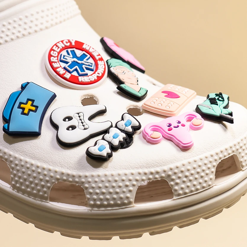 1 stücke Medizinische Schuh Charms für Clog Zubehör Mädchen Zähne Krankenschwester PVC Schuh Dekoration Pins für Frauen Turnschuhe Sommer Geschenke – Detail 3