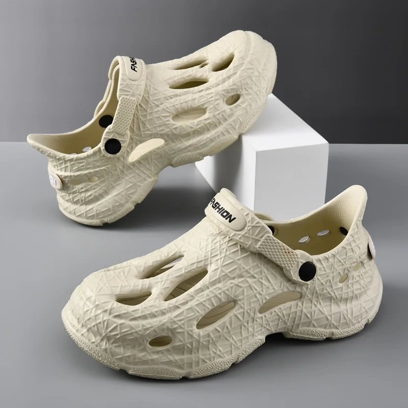 

Men's Summer Outdoor Beach Sandals Slip-On Anti-Slip Comfortable Thick Bottom Covered Toe Slippers New Style