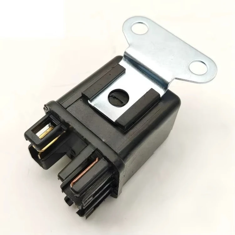 

8-94423314-0 8-94423-314-0 8942580140 Glow Plug Relay for Isuzu Excavators EX200-5 ZX200-3 FR80 FR150 FR220 ZX60 ZX70