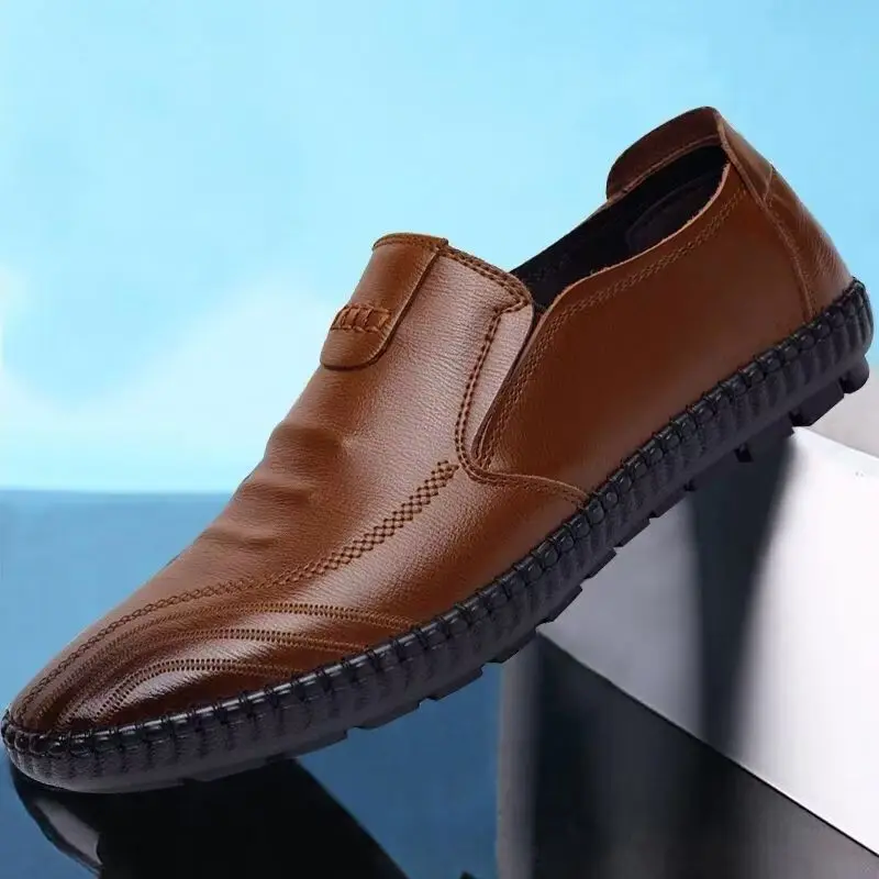 Men Casual Loafers New 2025 Soft-soled Comfortable Lightweigh Walking Footwear Round Head Breathable Slip on Men's Leather Shoes