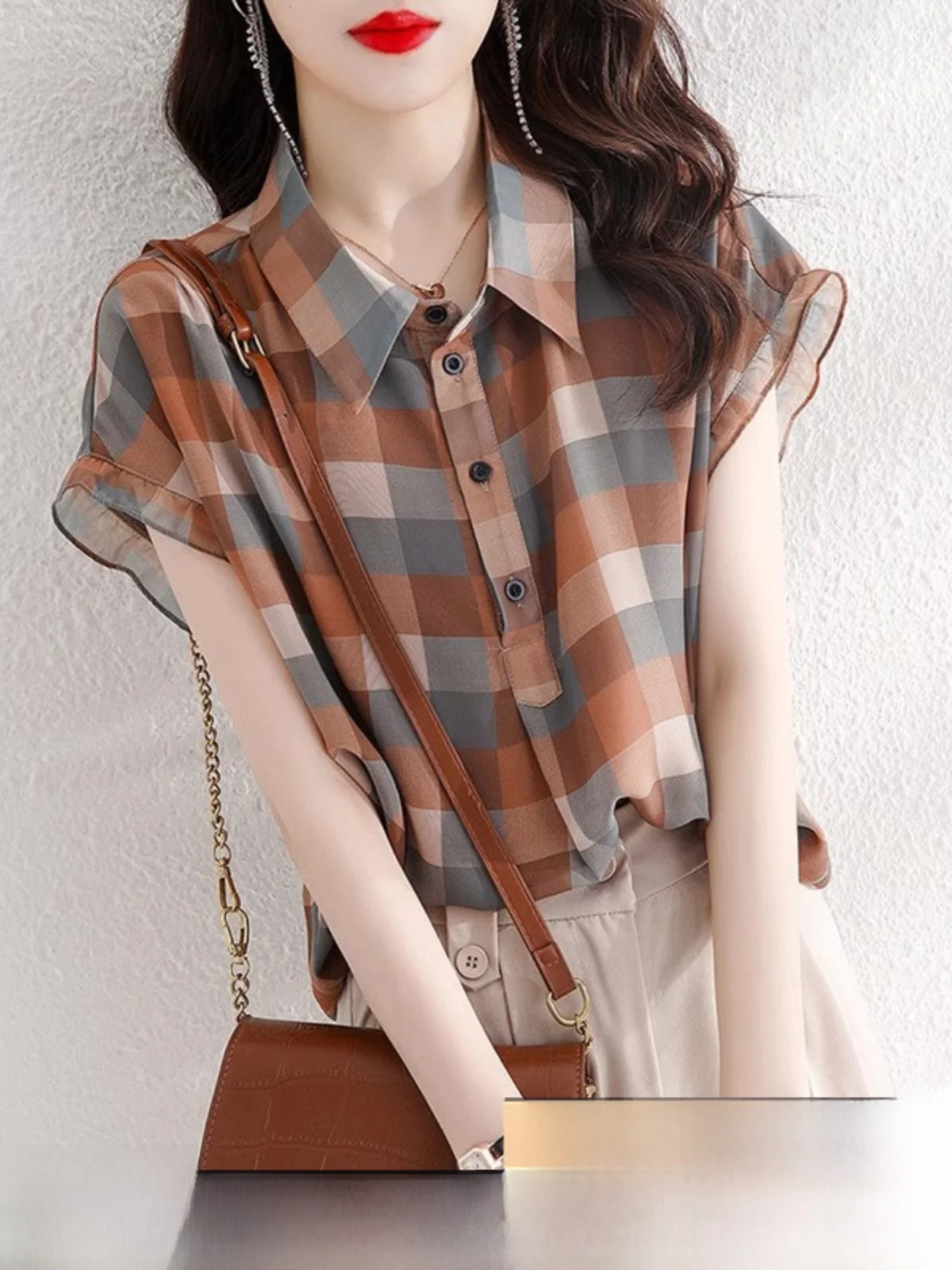 Ladies' Chiffon Shirt Summer 2026 Loose Slimming Fashionable Short Sleeve Korean Style Neck Design Regular Length Top