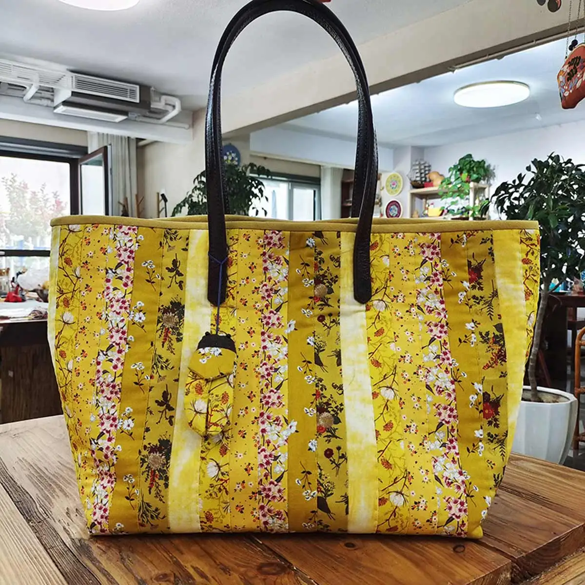 

Handmade Women's Shoulder Tote Shopping Bag Flower Patchwork Handbag Practice Materials Needlework Sewing Set Large Capacity