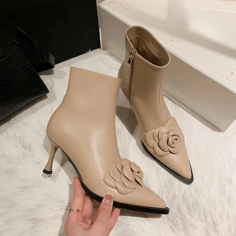 2023 Brand New French Style Camellia High Heel Short Boots Cowhide Flower Elegant Temperament Pointed Toe Ankle Boots Size 33-40